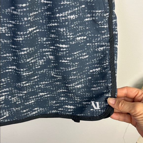 Vuori Stockton Athletic Shorts 6.5” Compression Liner Large Pockets Training - Picture 8 of 16